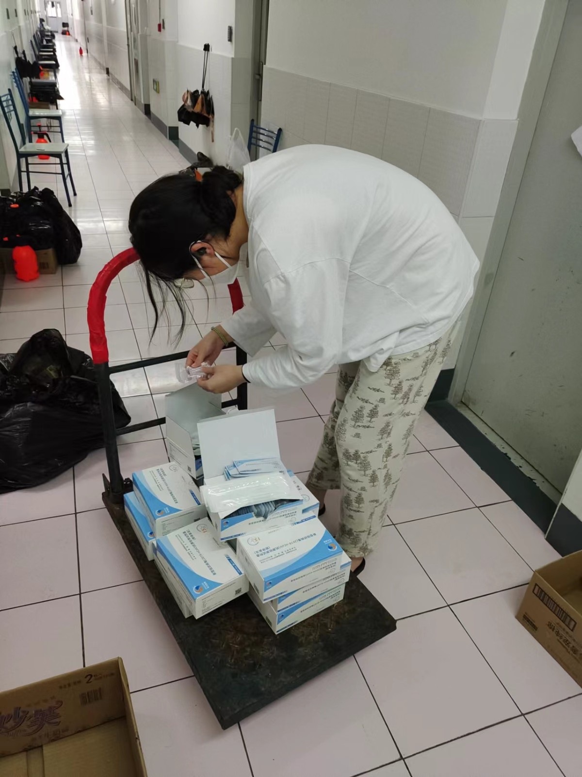 7号楼7楼楼层长 164G21128 吴佳懿（1）.jpg