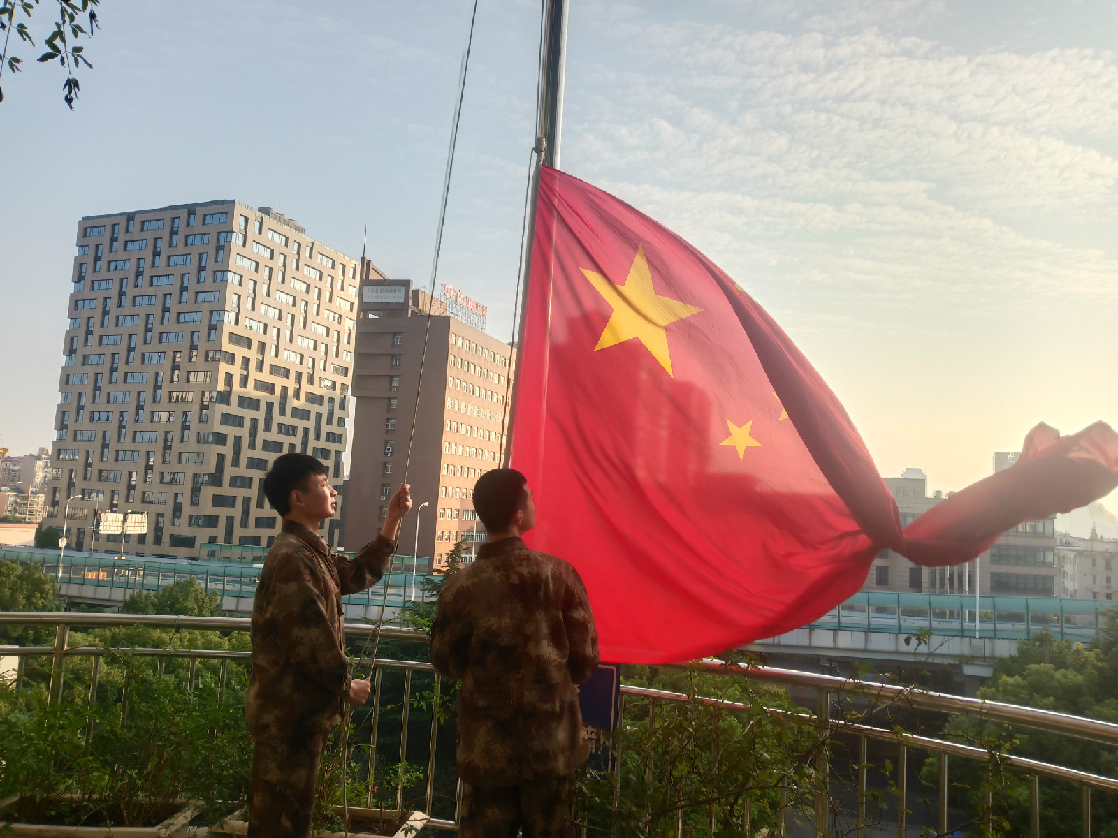 升旗6.jpg